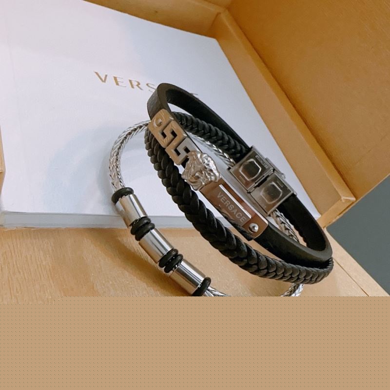 VERSACE